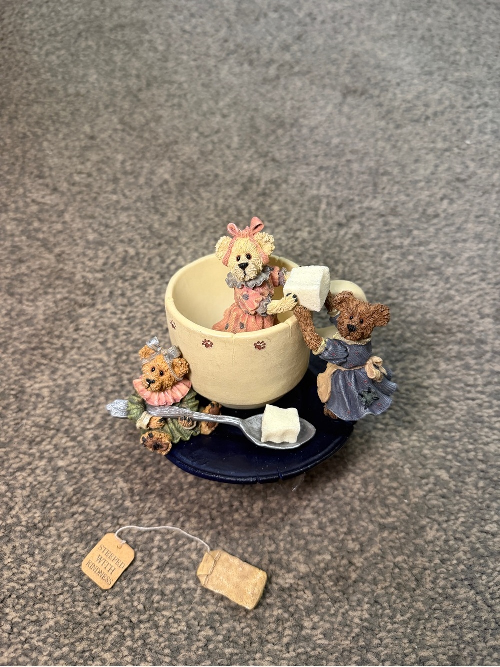 Boyds Bears Prissie, Sissie & Missie Fixin Tea For 3 Bearstone Collection